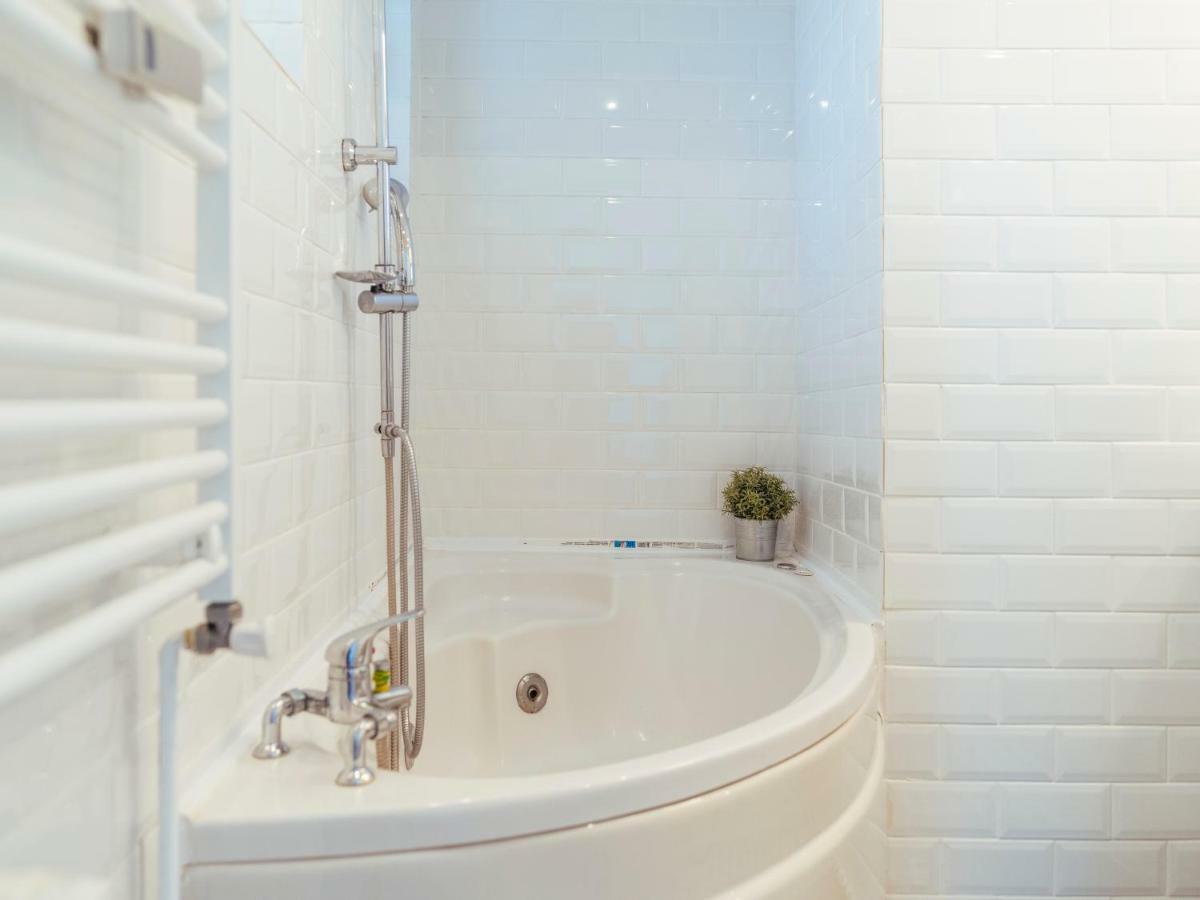 Parkview Apartment - Spectacular View & 2 Bedrooms Bucureşti Exterior foto